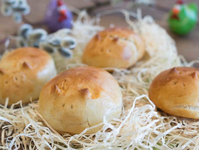 Leckeres Osterrezept: Süße Hefe-Hasen mit Birkenzucker