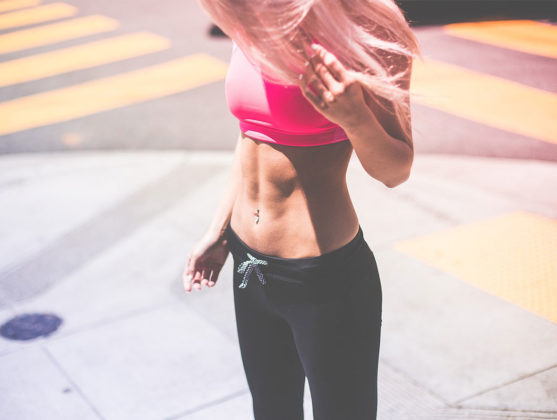 Wie Bekomme Ich Einen Flachen Bauch Wie bekomme ich einen flachen Bauch - Die besten Tipps!
