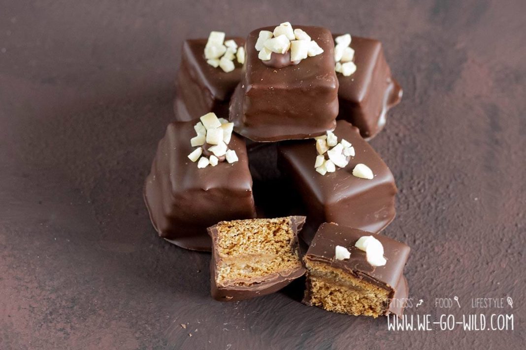 Low Carb Lebkuchen - gefüllt mit Nüssen und Schokolade