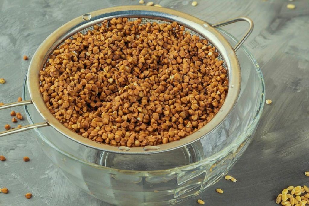 Can you eat buckwheat raw?